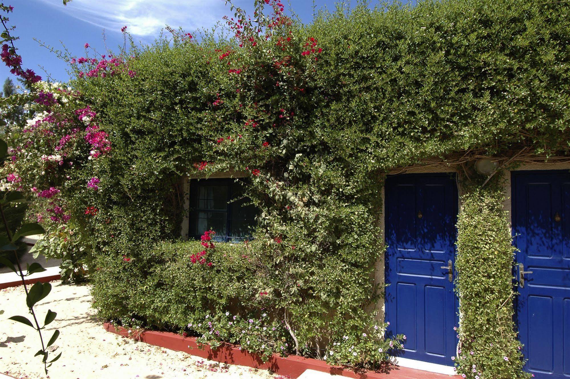 Hotel Mermoz Saint-Louis Exteriér fotografie
